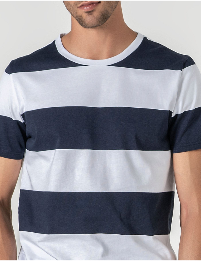 T-SHIRT ALGODÃO RISCA LARGA AZUL MARINHO