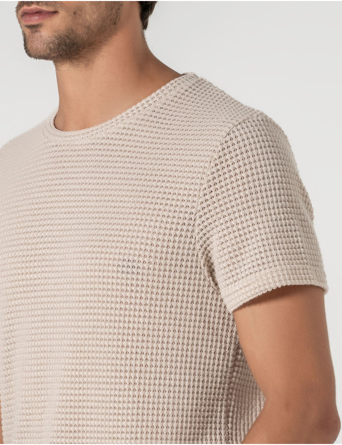 T-SHIRT CROCHET BEGE