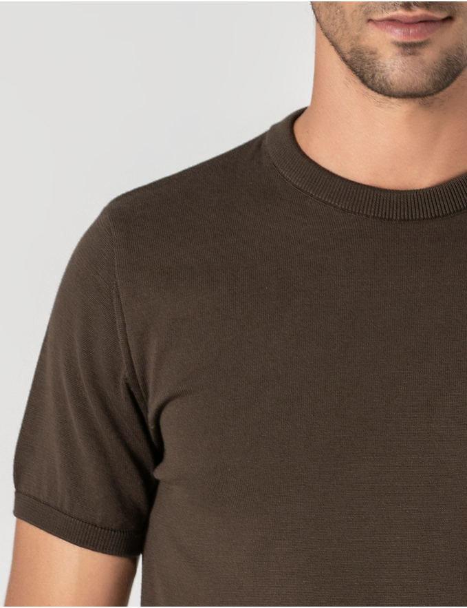 T-SHIRT TRICOT CASTANHA