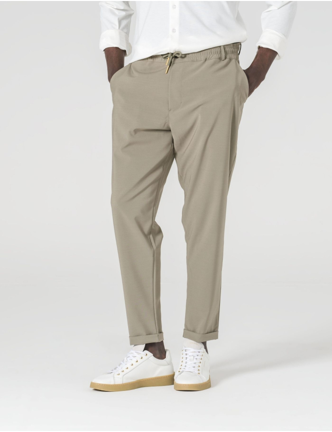 CALÇA VERDE DE TECIDO COM CORDÃO CROPPED FIT
